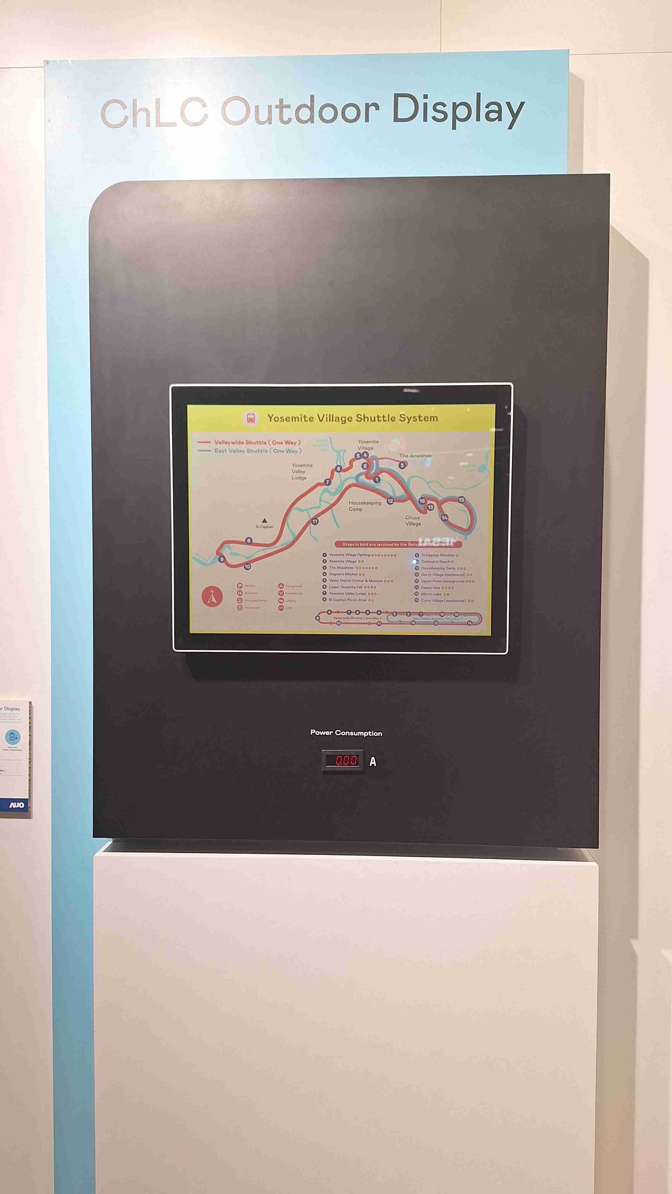 NG大舞台的「胆固醇液晶超低耗能户外全彩显示器」不只环保省电，，且符合户外严苛使用环境，，拥有在摄氏-30度至85度下的宽温使用优势，，，并且强光愈强愈能呈现绝佳的色彩饱和度及显示效果，，，易于安装的特性将成为户外电子看板的新首选。。。